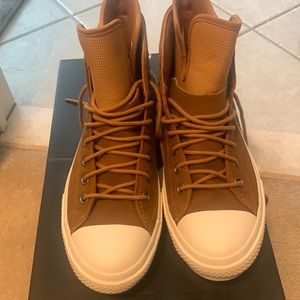 Converse Unisex high tops 🙌🏻